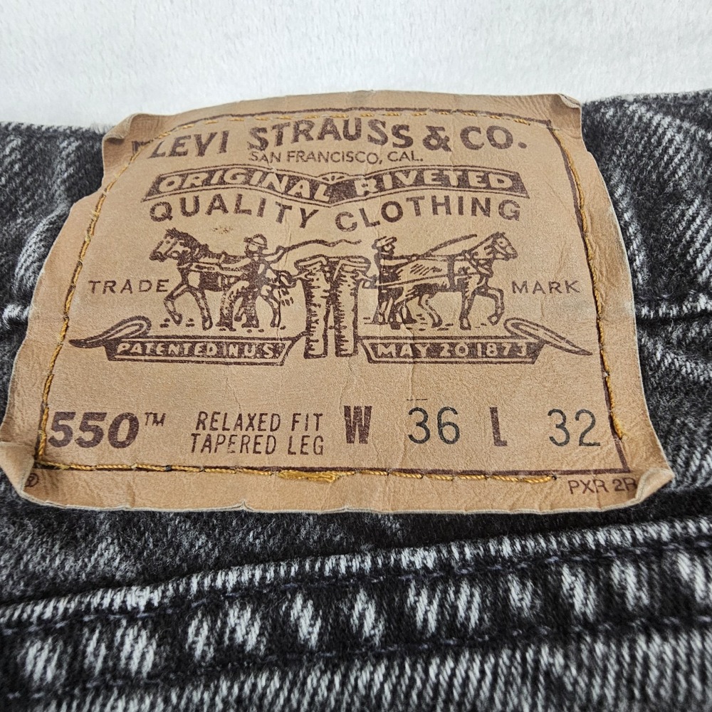 Vintage 90s Levi's 550 Orange Tab Black Denim Jeans Men's Size 36x32 Tapered - Picture 3 of 14